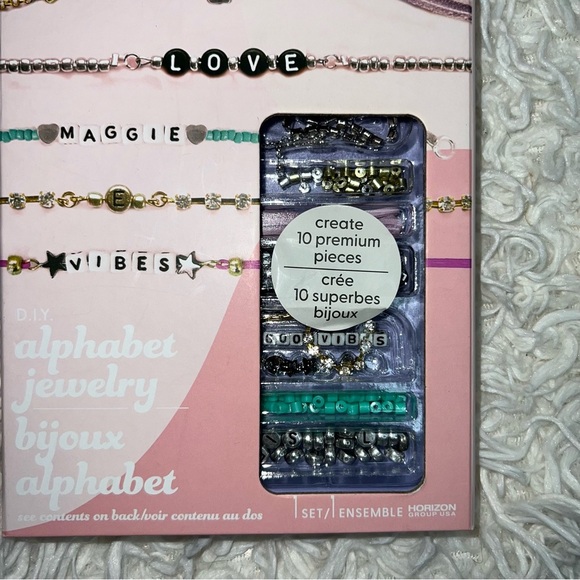 True2U by STMT DIY Alphabet Jewelry Kit - Picture 2 of 4